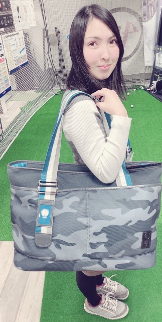 BOLSA ミズノ　トートバッグ　大きさ　比較　お出かけにも　最適
収納多い　大容量　名古屋　栄　デザイン　かっこいい　ブルー　軽量　スタンド　飛行機　ゴルフ雑誌　EVEN　シューズ　収納　